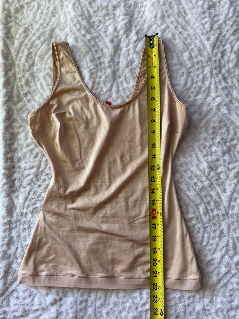 SPANX Nude Seamless Shaping Tank Top Women’s M Beige Sculpting Compression - Picture 3 of 7